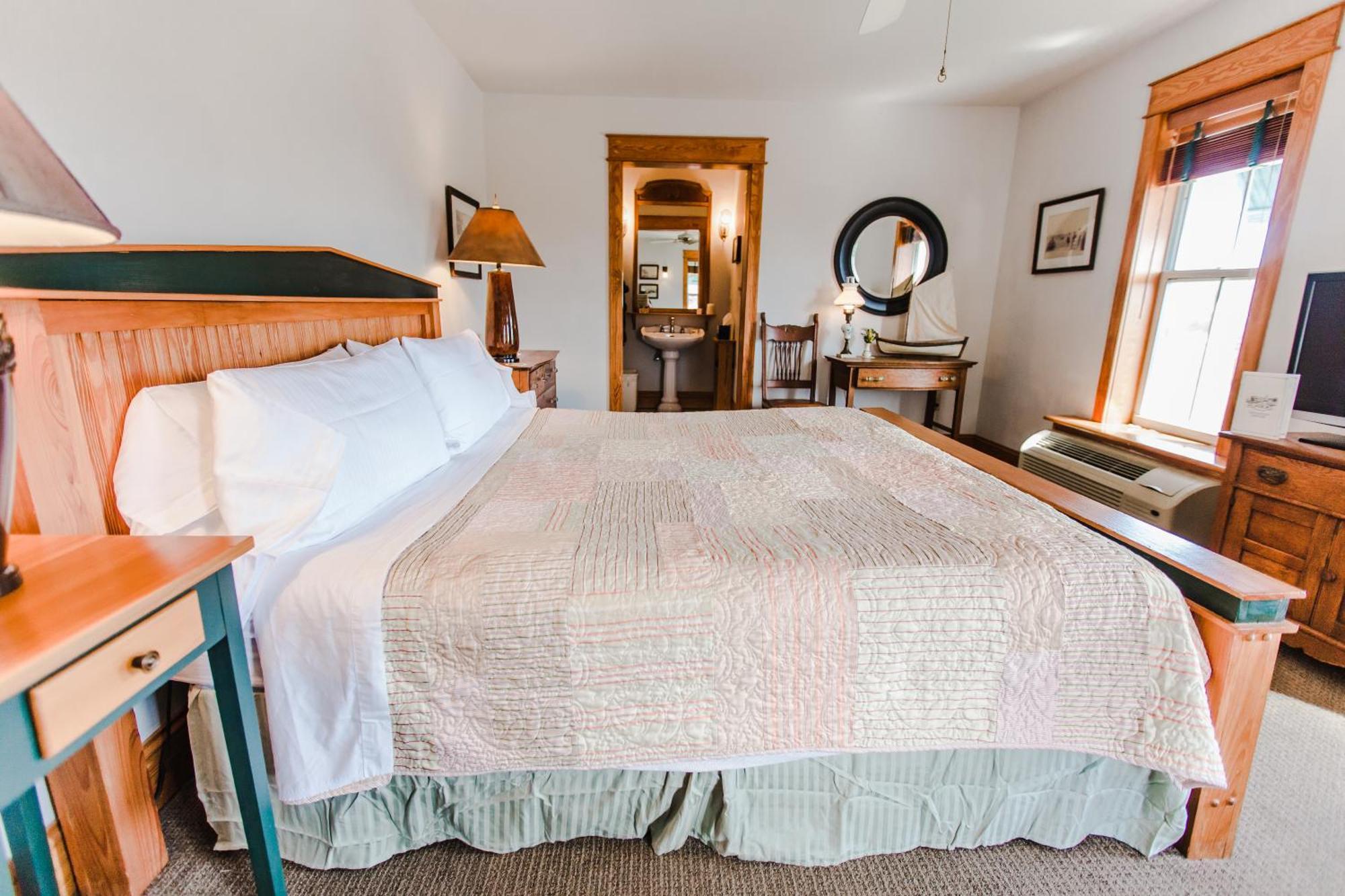 Roanoke Island Inn Мантео Номер фото