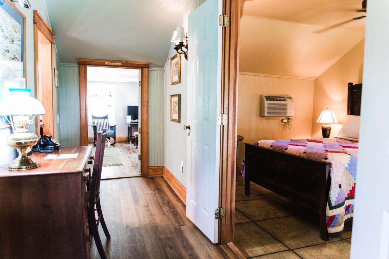 Roanoke Island Inn Мантео Экстерьер фото