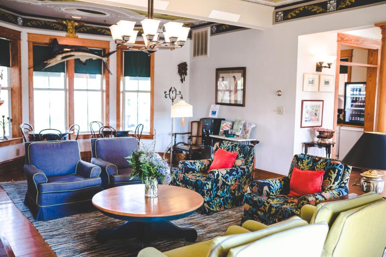 Roanoke Island Inn Мантео Экстерьер фото